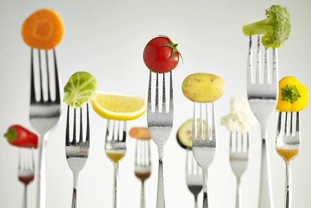 Vitamine: wichtige Nährstoffe und ihre Aufgabe Vitamine: wichtige Nährstoffe und ihre Aufgabe