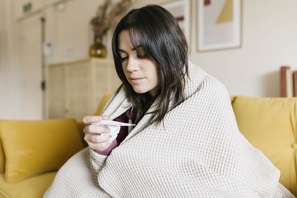 Fieber weiterhin mögliches Symptom Fieber weiterhin mögliches Symptom