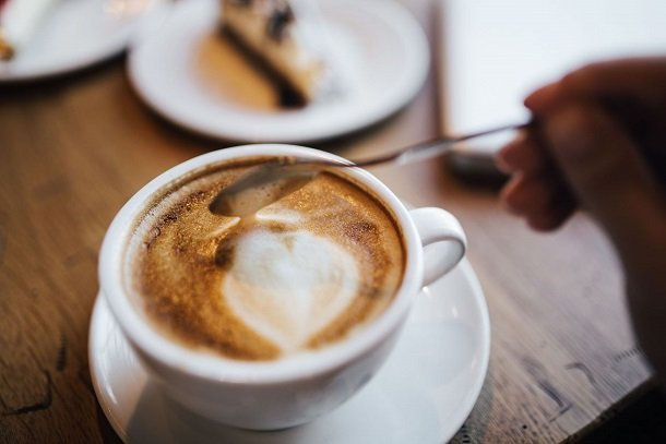 Kaffee vertreibt den Schmerz Kaffee vertreibt den Schmerz