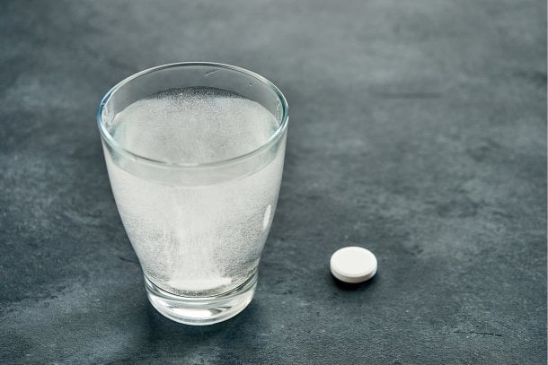 Mineralwasser – nicht zu jedem Wirkstoff empfehlenswert Mineralwasser – nicht zu jedem Wirkstoff empfehlenswert