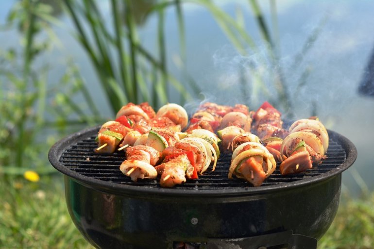 Grillfleisch auf dem Grill