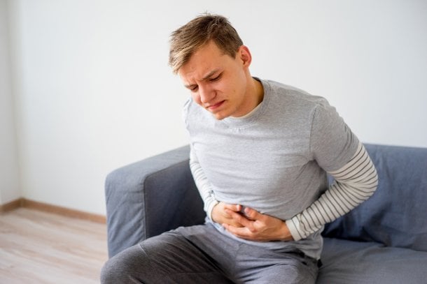 Stechender Schmerz im Bauch Stechender Schmerz im Bauch